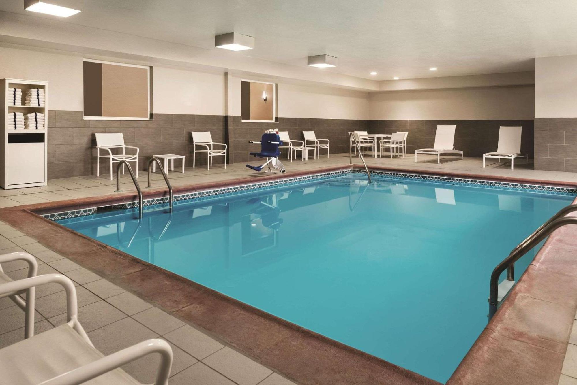 Country Inn & Suites By Radisson, Indianapolis South, In Exterior foto